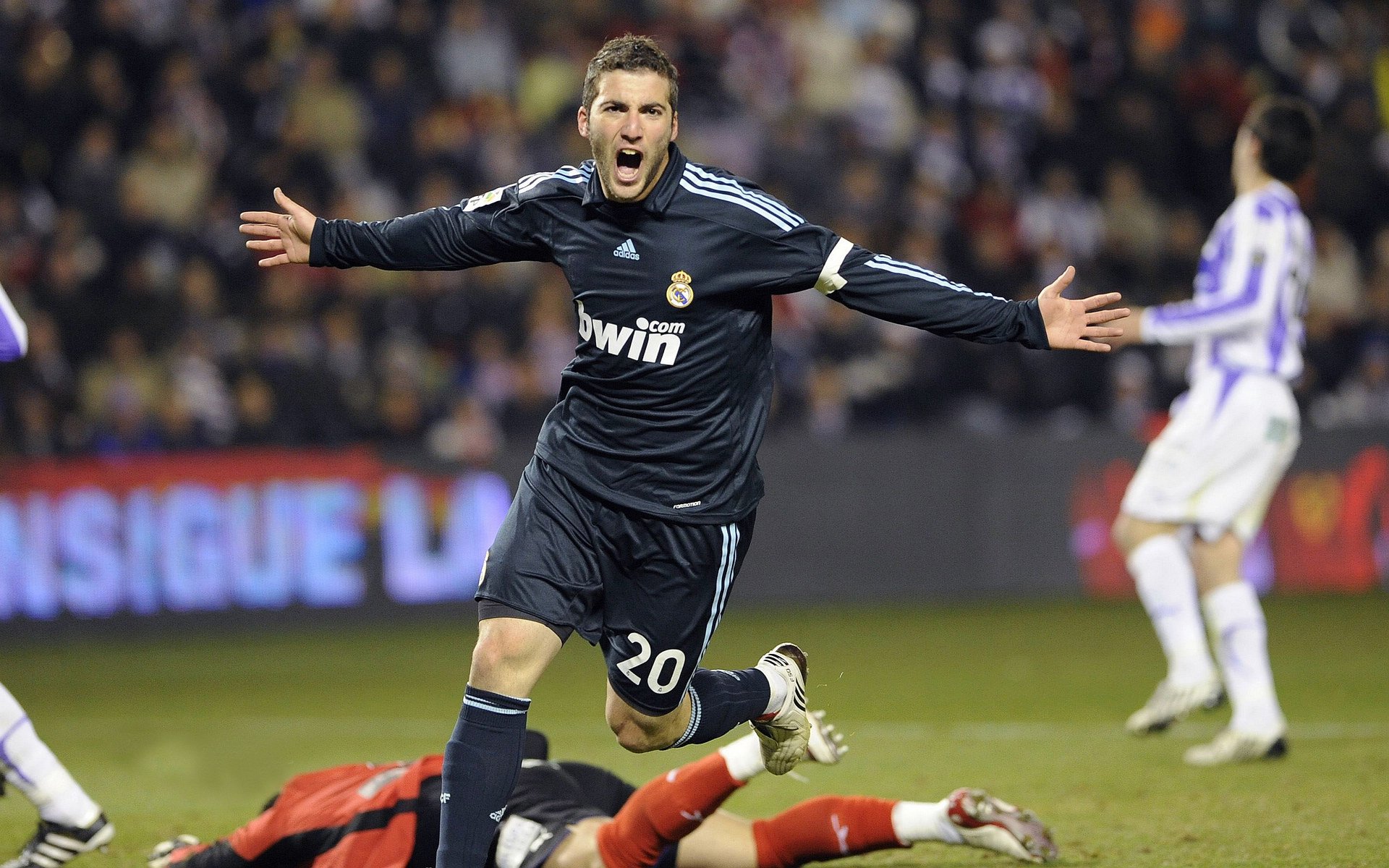 莱比锡红牛通过快速调度拉开空间,莱比锡红牛全称